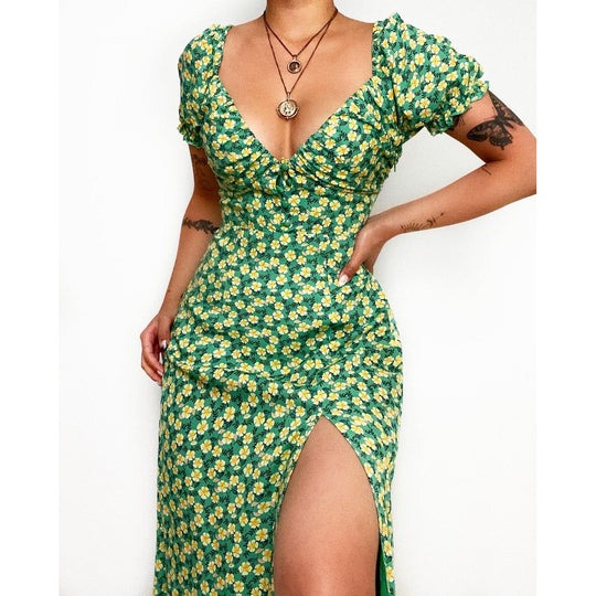 Damen Elegantes Maxikleid mit herzförmigem Ausschnitt und floralen Details EB