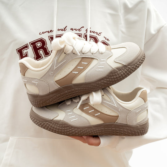 Damen Sneakers mit strukturiertem Obermaterial und rutschfester Sohle EB