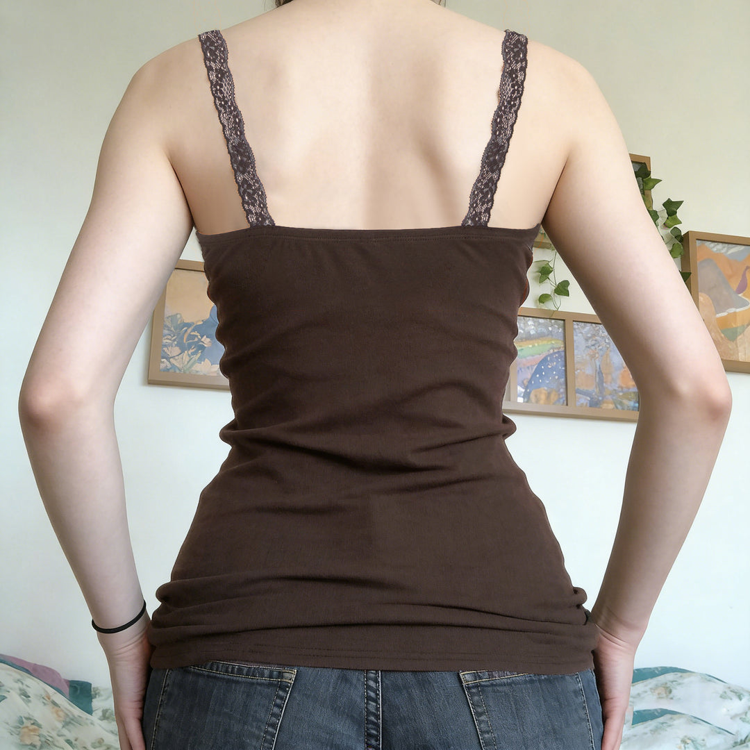 Damen Spitzen-Trägertop mit elegantem Design und zarten Rüschen EB