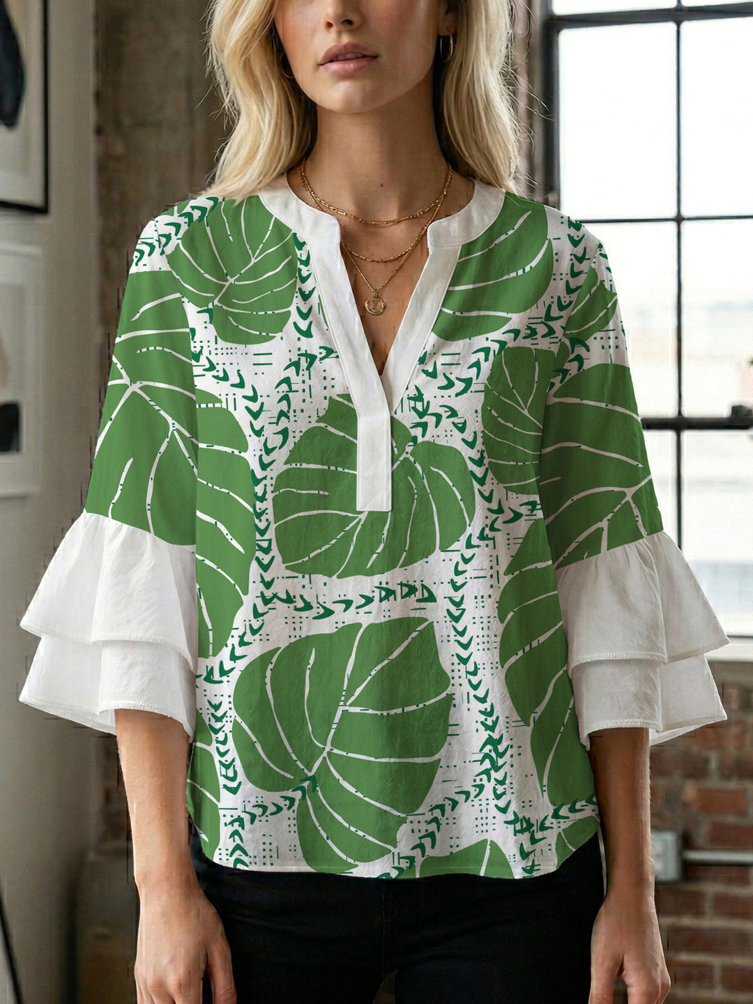 Damen Bluse mit voluminösen Rüschenärmeln und floralem Druck EB