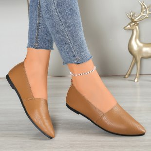 Damen Ballerinas mit elegantem Schnitt und hochwertiger Lederoberfläche EB