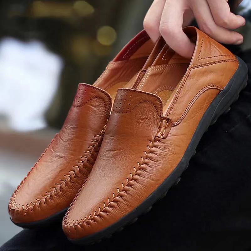 Damen Mokassin aus hochwertigem Leder mit handgenähten Details EB