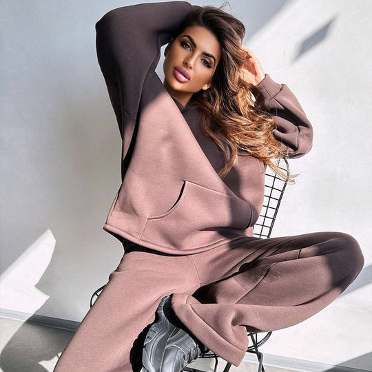 Damen Scuba-Fleece Lounge-Set mit Oversize-Kapuzenpullover und weiter Flare-Hose Eichborn Berlin
