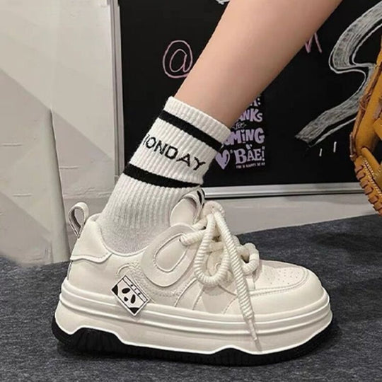 Damen Komfortable und stylische Sneaker von EB