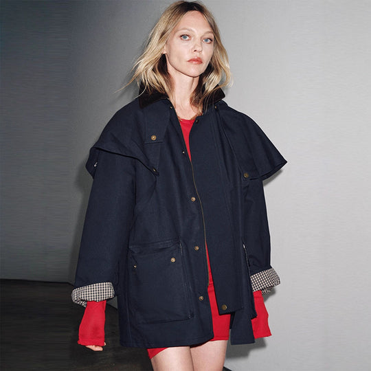 Damen wasserabweisende Outdoor-Jacke mit innovativem Kapuzen-Design EB
