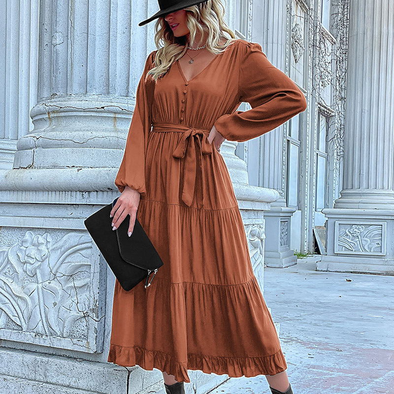 Damen Maxikleid mit Knopfleiste, Taillengürtel und Rüschensaum EB