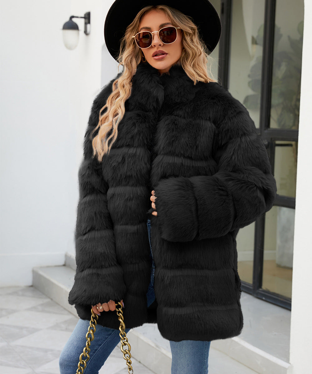 Damen Bequemer Kunstfellparka mit breitem Kragen und weichen Details EB