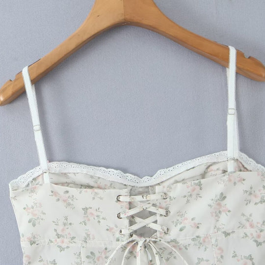 Damen luftiges Sommerkleid mit floralem Muster und voluminösem Rüschensaum EB