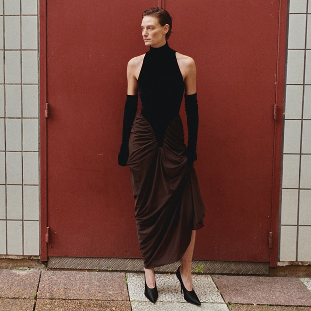 Damen Maxikleid mit hochgeschlossenem Design und kunstvollem Drapierungseffekt EB