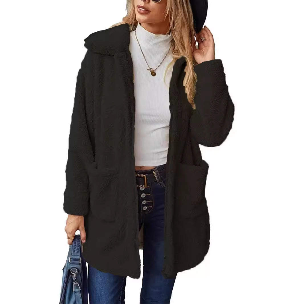 Damen Kuschelige Fleecejacke mit Kapuze und praktischen Taschen EB