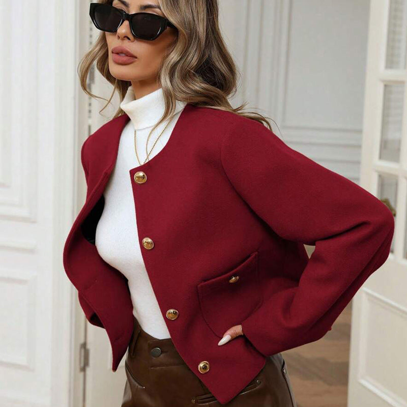 Damen Kurze Blazerjacke mit praktischen Taschen und goldenen Knöpfen EB