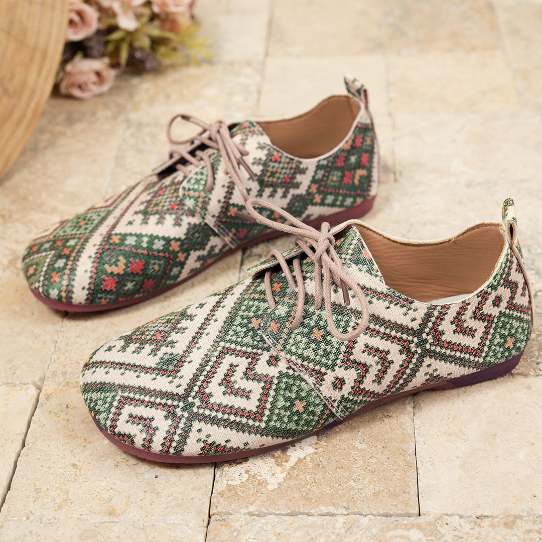 Damen Fußfreundliche Lace-Up Sneakers mit traditionellem Muster EB