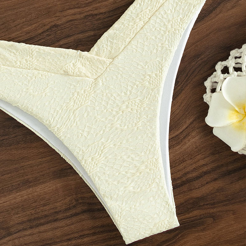 Damen Triangel-Bikini mit modischem Ringdetail EB