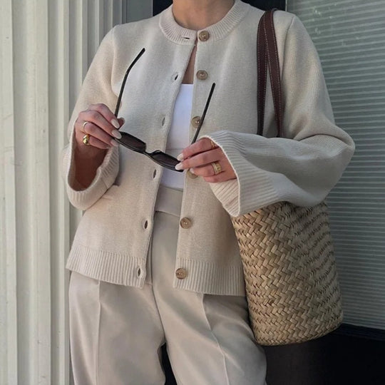 Damen Elegante Strickjacke mit weitem Schnitt und Knopfdetails EB