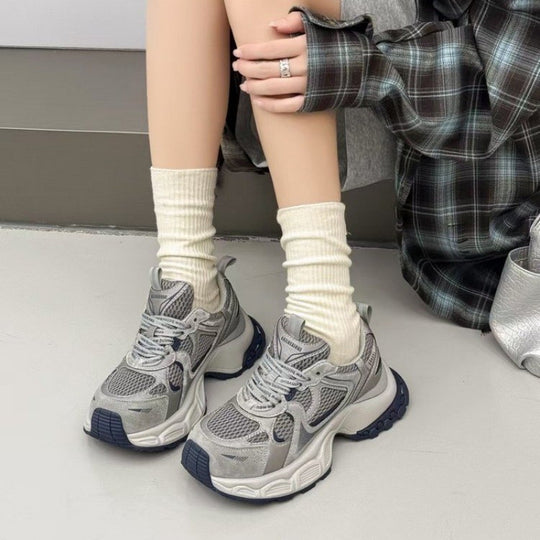 Damen Sportliche High-Performance Sneakers mit leichtem Mesh-Obermaterial und stoßdämpfender Sohle EB