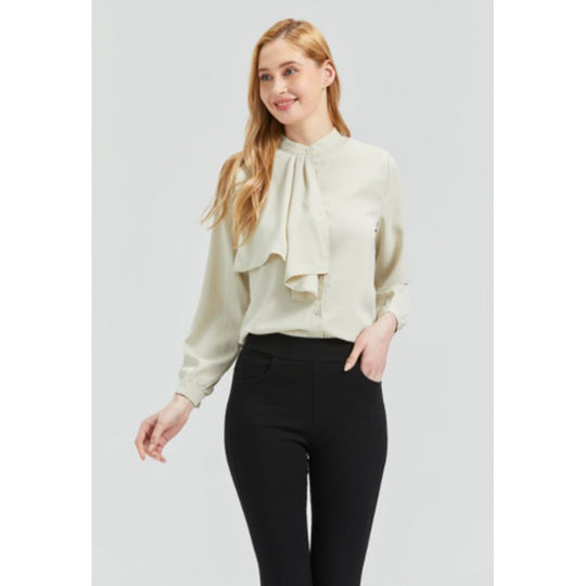 Damen Bluse mit eleganter Rüschendetails und Kragen EB