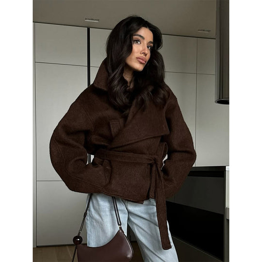 Damen Oversized Wolljacke mit modischem Gürtel und praktischem Knopfdetail EB