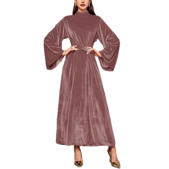 Damen Maxikleid aus Samt mit Stehkragen, weitem Glockenärmel und Taillengürtel EB