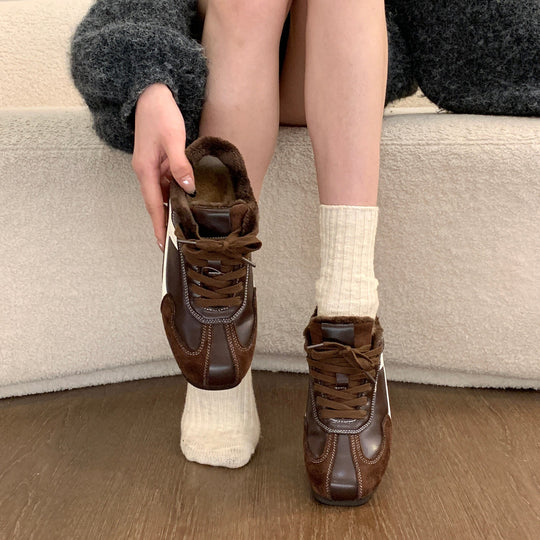 Damen Sneaker mit warmem Kunstfellfutter und rutschfester Sohle EB