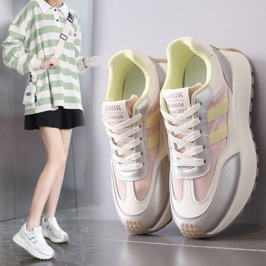 Damen Modische Plateau-Sneaker mit bequemem Fußbett und sportlichem Design EB