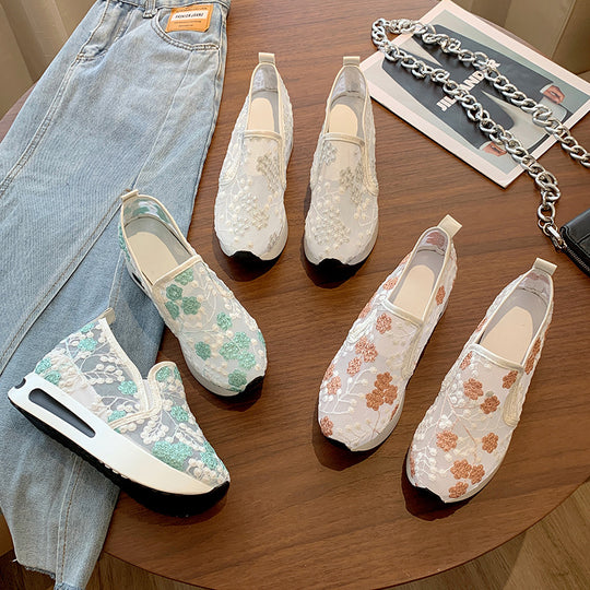 Damen Komfortable Sneaker mit floralem Stickmuster und rutschfester Sohle EB