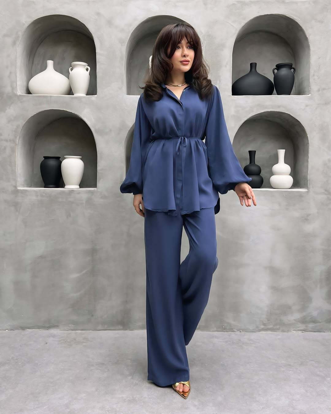 Damen elegantes Set mit langer Bluse und weitem Hosen EB