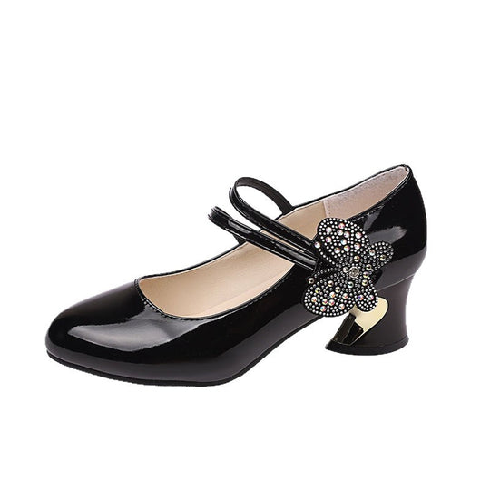 Damen elegante Pumps mit ornamentaler Schmetterlingsapplikation EB