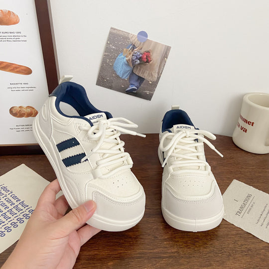 Damen Sportliche Sneakers mit ergonomischem Fußbett und atmungsaktiver Oberflächenstruktur EB