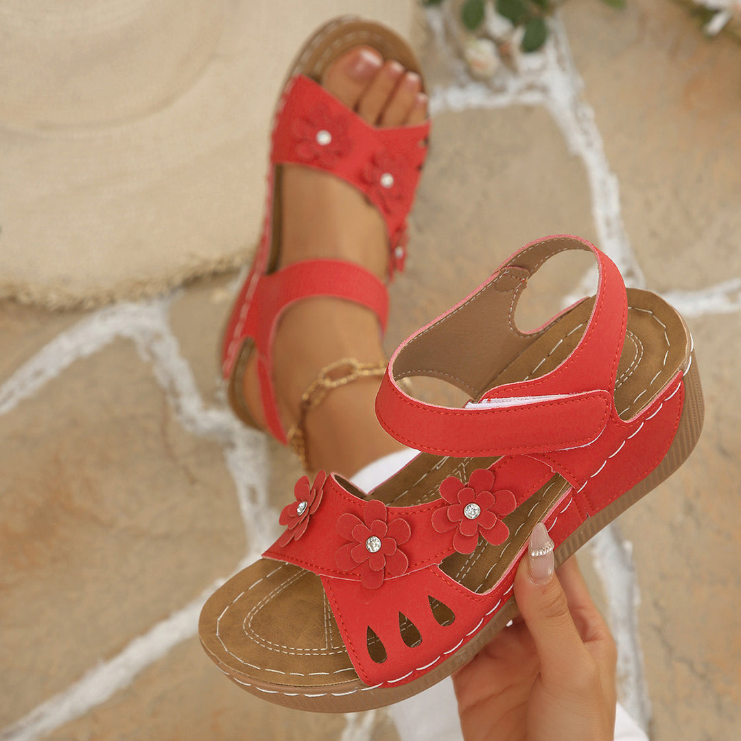 Damen Bequeme Sandalen mit floralen Applikationen und verstellbaren Riemen EB