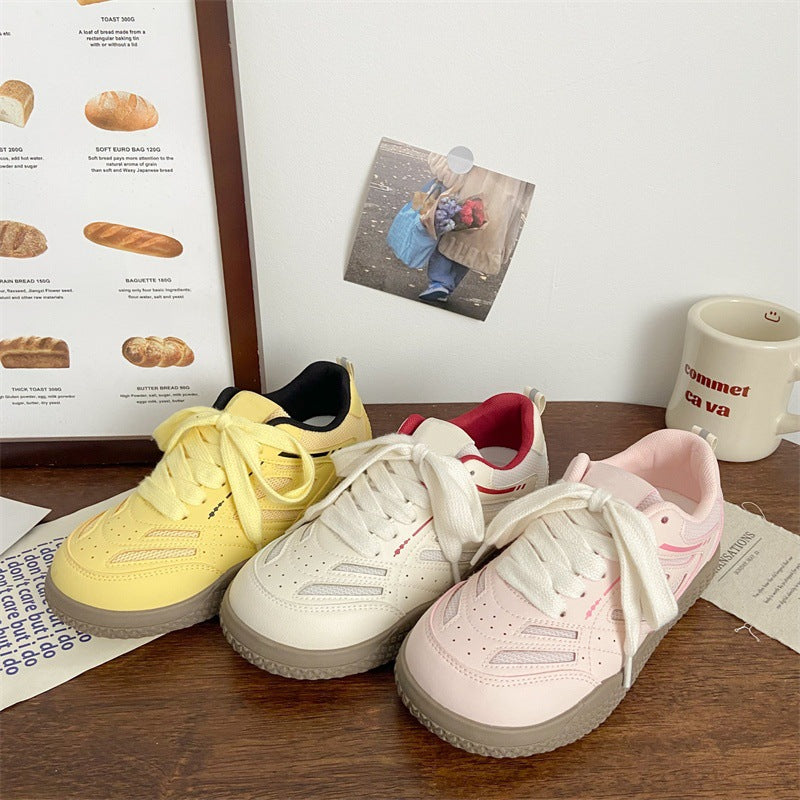 Damen Sportliche Sneakers mit atmungsaktiven Netzeinsätzen und flexibler Sohle EB