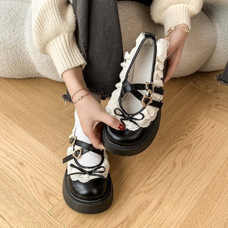 Damen Rüschen Sneakers mit dekorativen Schnallen und robustem Profil EB