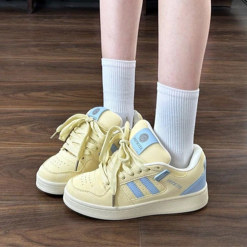 Damen Sportliche Sneakers mit ausgeprägtem Dämpfungssystem und bequemer Schnürung EB