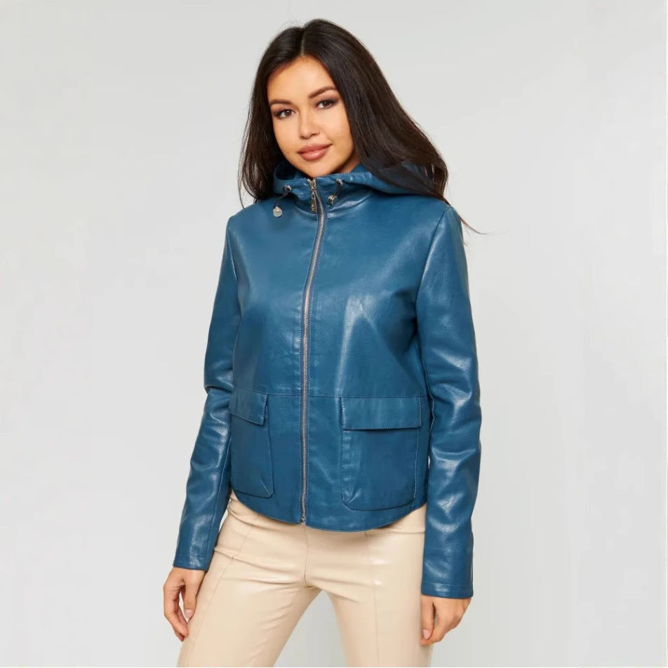 Damen Kunstlederjacke mit angeschnittenem Hoodie und praktischen Taschen EB