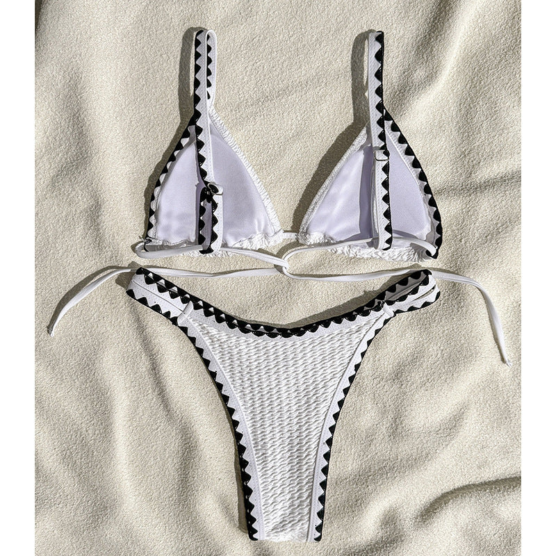 Damen Triangel-Bikini mit raffinierten Kontrastdetails EB