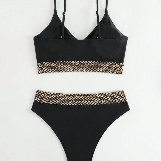 Damen Hochgeschnittener Bikini mit eleganter Kettenverzierung EB