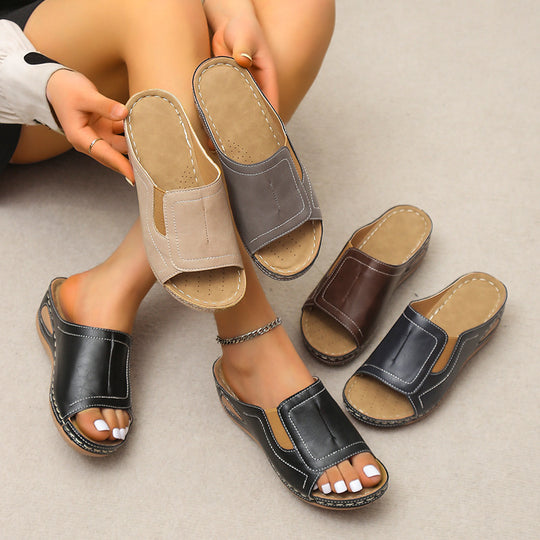 Damen Komfortable Mules mit verstellbarem Riemen EB
