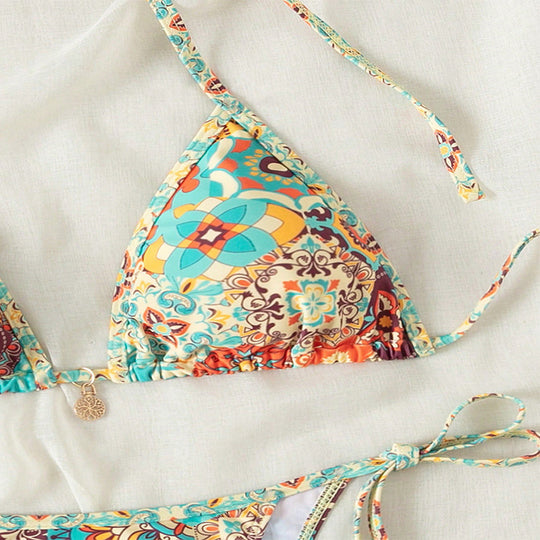 Damen Triangel-Bikini mit verspieltem Design und verstellbaren Bändern EB