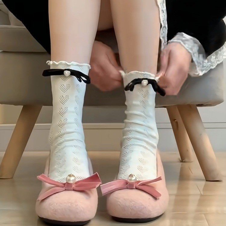 Damen Elegante und verspielte Socken mit Seidenbändern EB