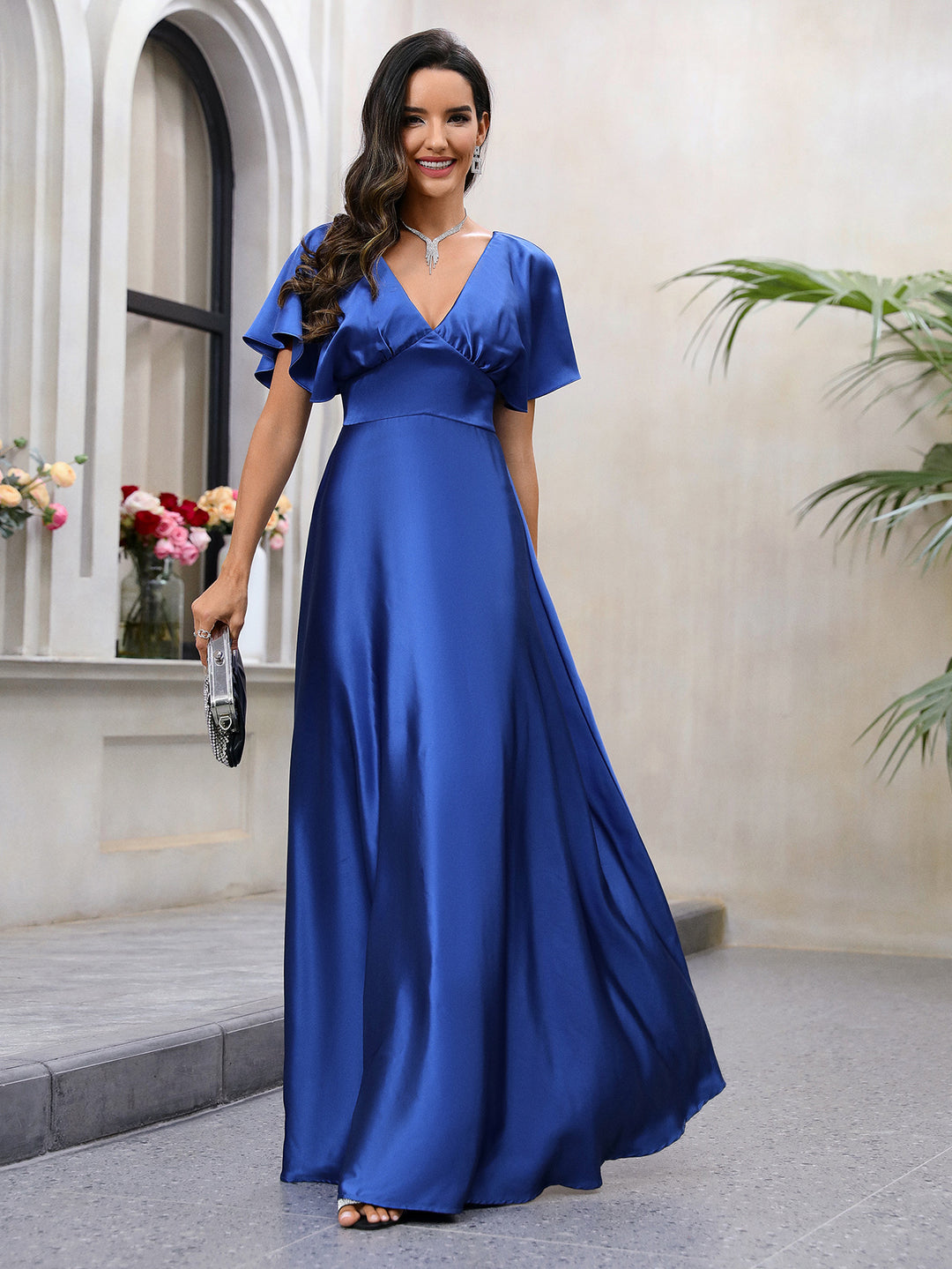 Damen Maxikleid mit fließendem Satin und luftigen Ärmeln EB