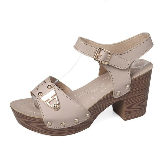 Damen Elegante Plateau-Sandaletten mit geschwungenem Riemendesign und modischen Nieten EB