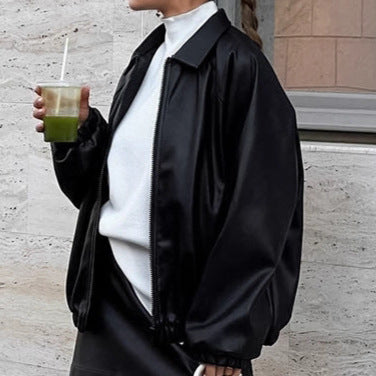 Damen modische Kunstlederjacke im lässigen Oversized-Schnitt EB