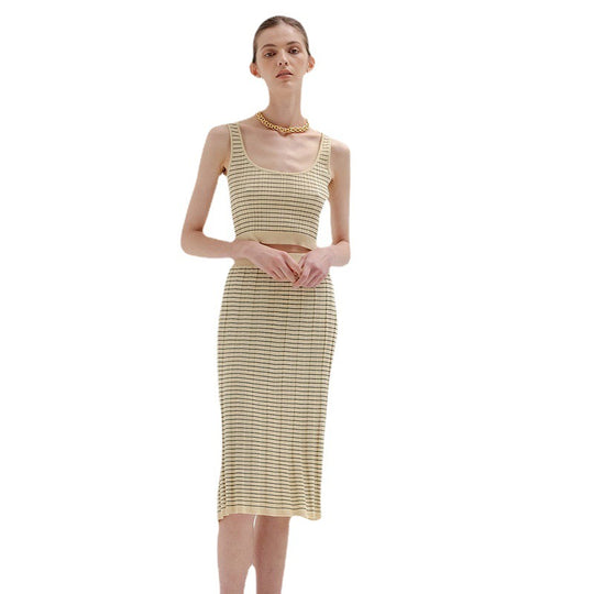Damen elegantes Strickensemble mit Knopfleiste und hohem Kragen EB