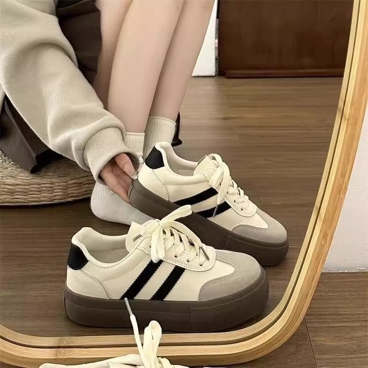 Damen Freizeit Sneakers mit ergonomischer Passform und rutschfester Sohle EB