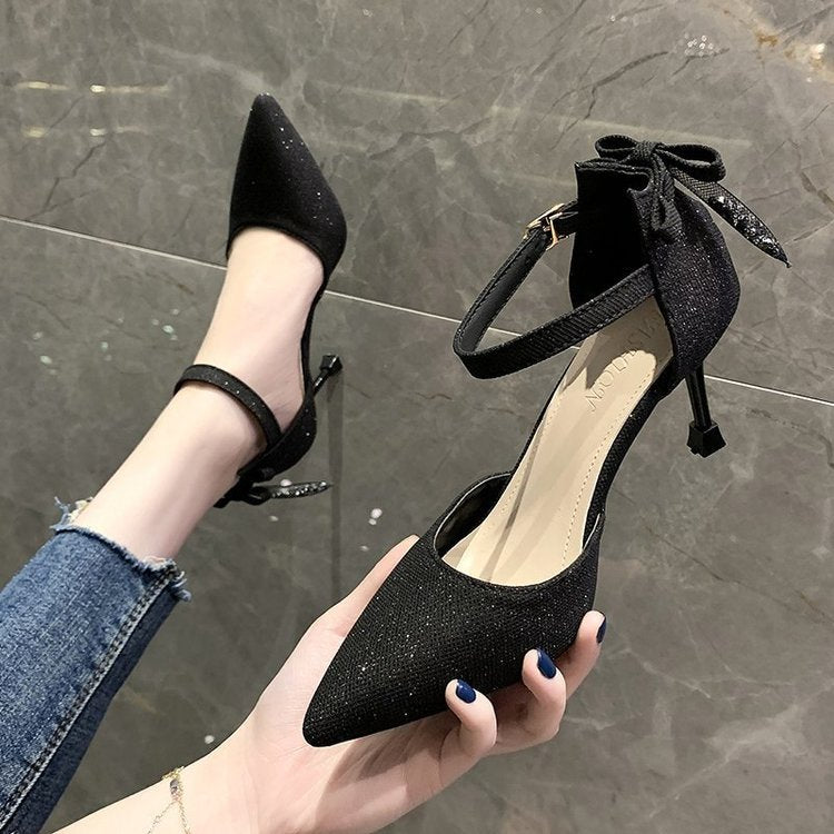 Damen elegante Pumps mit festem Knöchelriemen und spitz zulaufender Spitze EB