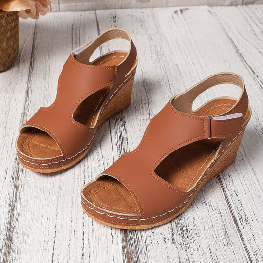 Damen Wedge-Sandalen mit elastischem Riemen und attraktiver Cut-Out-Optik EB