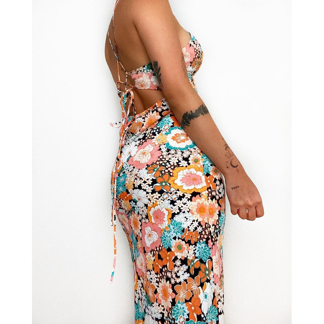 Damen Maxikleid mit tiefem V-Ausschnitt und seitlichem Schlitz EB