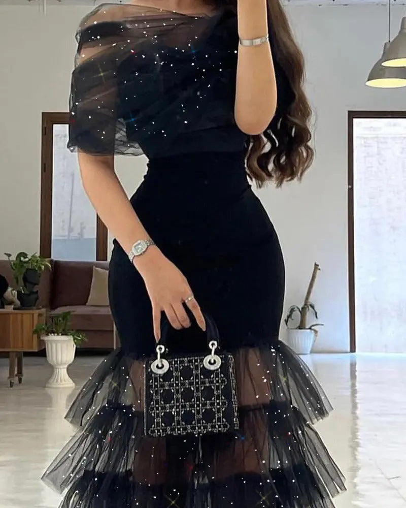 Damen Elegantes Abendkleid mit schimmernden Tülllagen und transparenter Schulterpartie EB