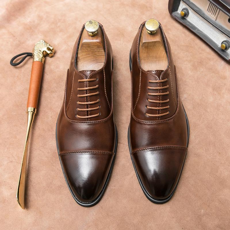 Herren elegante Oxford-Halbschuhe mit Cap-Toe, gepolstertem Komfortfußbett und rutschfester PR-Laufsohle EB