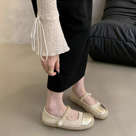 Damen Ballerinas mit dekorativem Kettenriemen und Perlenakzent EB