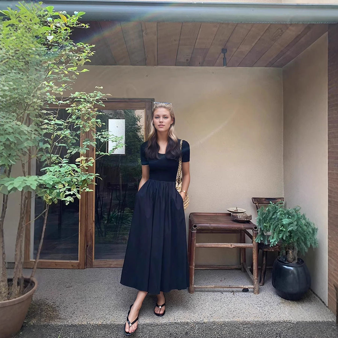 Damen Elegantes Maxi-Kleid mit hohem Ausschnitt und harmonischem Schnitt EB